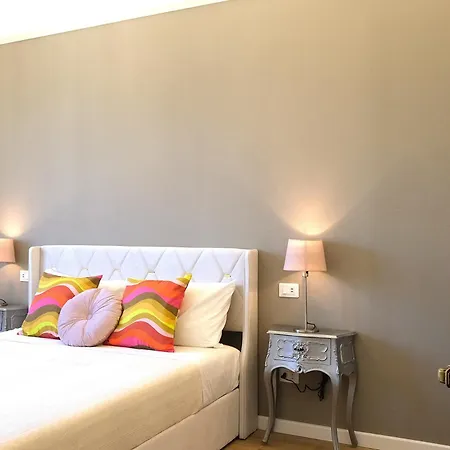 Attico Claudia * Florencie